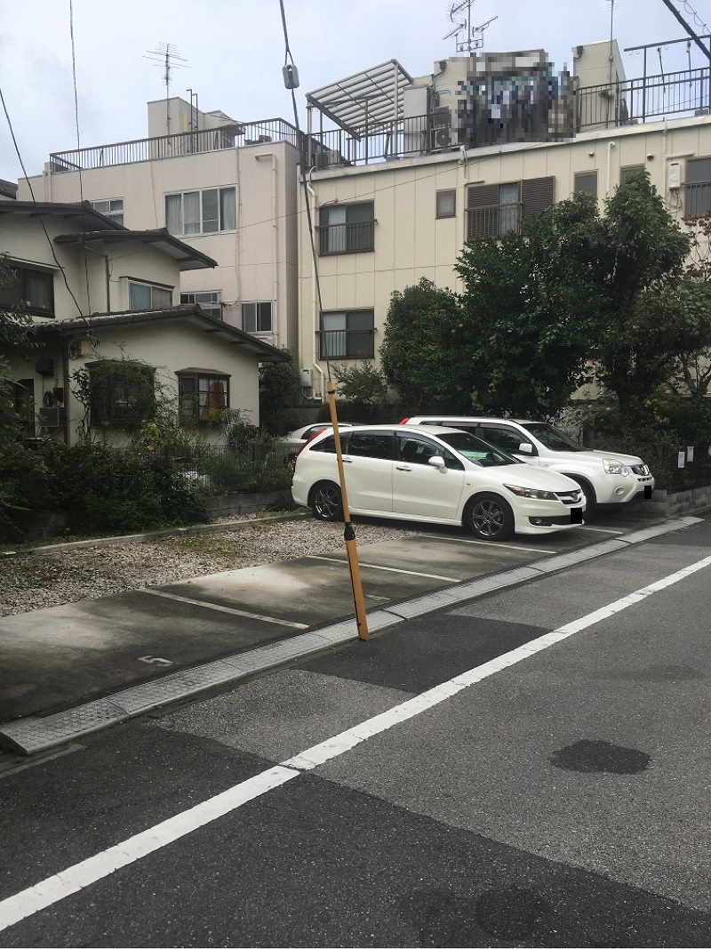 北区西が丘１丁目　月極駐車場